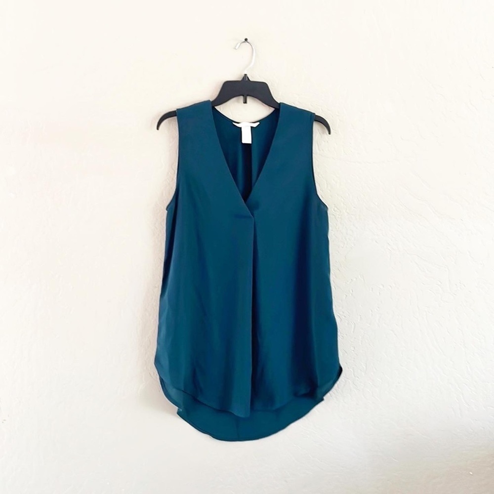 🌿Final‎ Sale H&M Green V Neck Tunic Length Tank